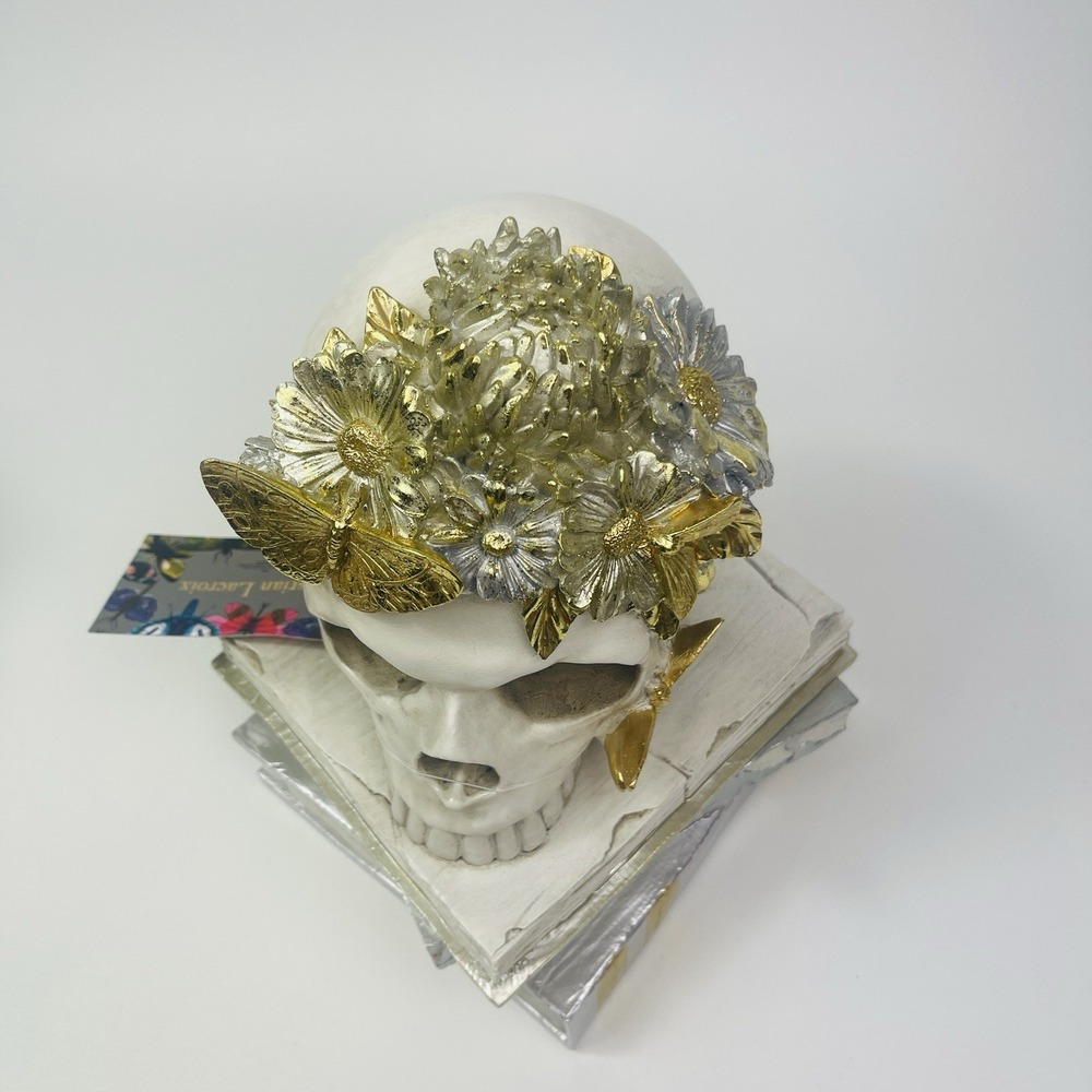 Christian Lacroix Skull Skeleton Head On Old Books Halloween Spooky 2025 Collect - Picture 6 of 16